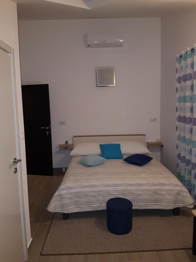 Gabi Rooms & Studio Apartment Лозовац Экстерьер фото