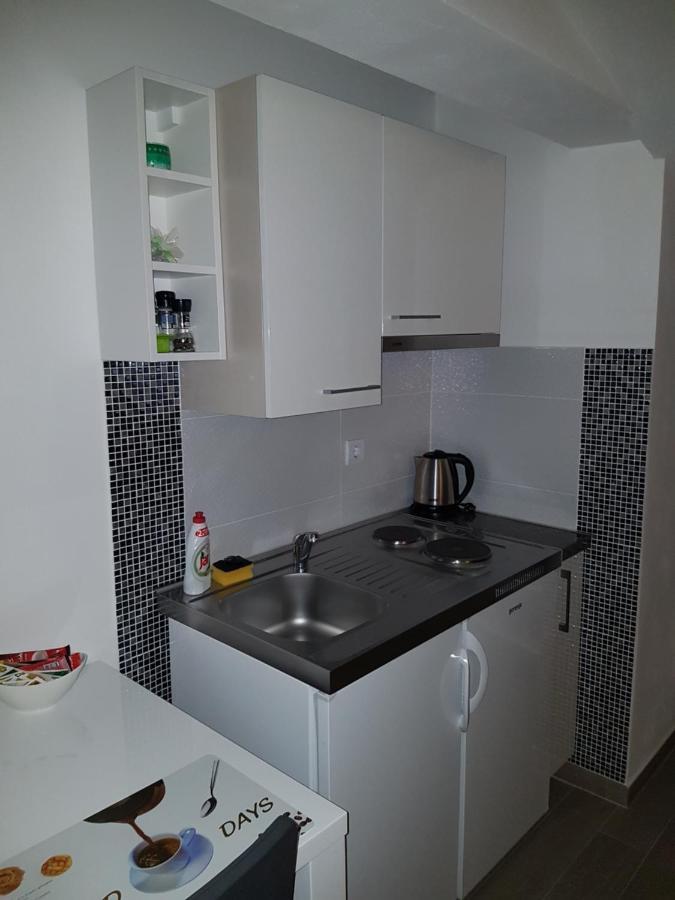 Gabi Rooms & Studio Apartment Лозовац Экстерьер фото